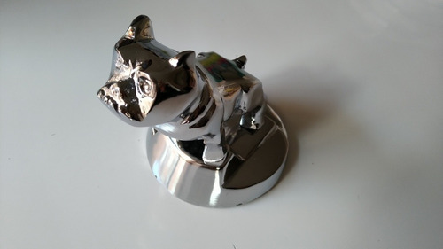 Camión Mack Ornamento Emblema Capot