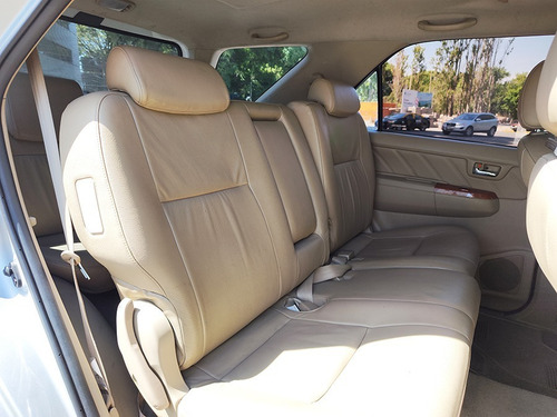 Imagen 20 de 25 de Toyota Sw4 2011 Srv Hilux 7 Asientos Cuero Abasto Motors
