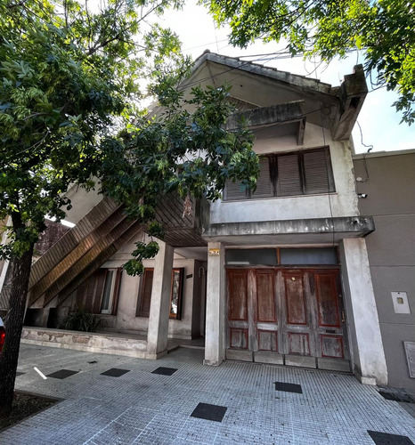 Se Vende Importante Casa En Centro 2