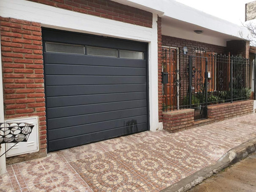 Imagen 2 de 12 de General.bustos - Tantingasta 500 - Venta Casa 3 Dorm Reciclada