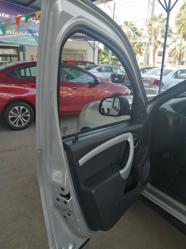 Imagen 8 de 12 de Renault Duster Zen , 77,000 Km, Tela, 2.0 Lts , 4 Cil.