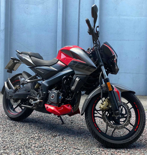 Bajaj Ns 200