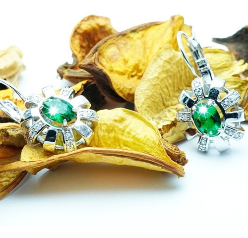 Imagen 4 de 7 de Aretes Pendientes Oro 18k 7 Mod. Sol Luna Joyeria Mujer Lujo