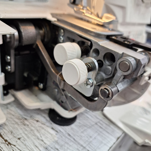 Maquina De Coser Overlock Janome 7034d Blanco (Usado)
