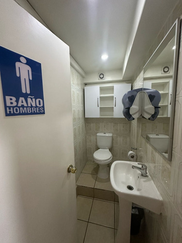 Arriendo Oficina 5 Privados, Sala De Reuniones, 2 Baños