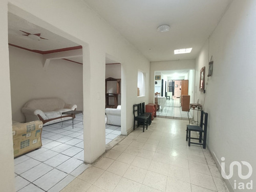 Renta Casa 3 Ambientes La Merced