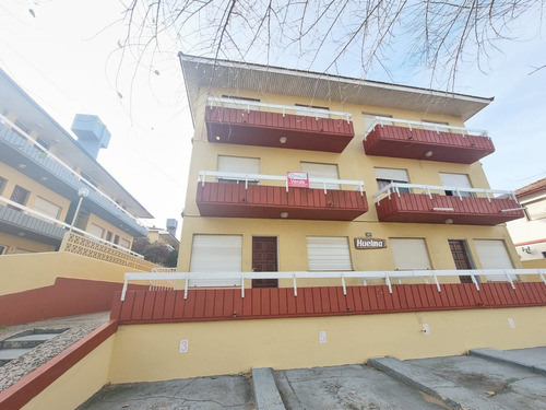 Imagen 2 de 13 de Departamento En Venta De 1 Dormitorio En Gesell