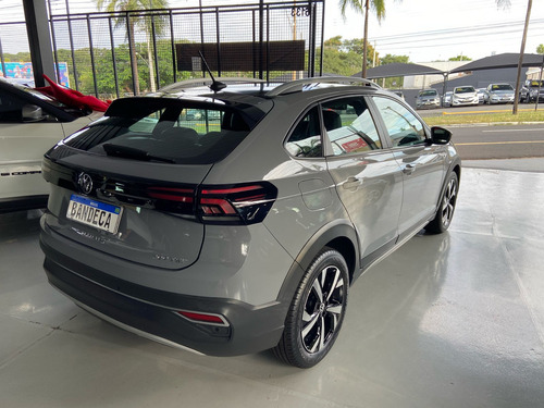 Volkswagen Nivus 1.0 200 TSI TOTAL FLEX HIGHLINE AUTOMÁTICO