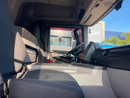 Scania P 360 Ano 2023 8x2 Bitruck Bem Nova Sem Detalhes
