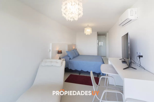 Apartamento En Venta Y Alquiler En Mansa Punta Del Este, 3 Dormitorios, 4 Baños