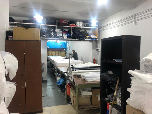 Imagen 3 de 18 de Venta Local Deposito Comercial Con Vivienda En Villa Urquiza A Cuadras De Av Larralde.