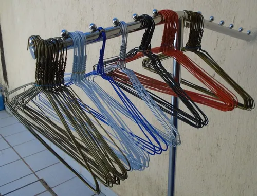 Ganchos de alambre para colgar ropa hotsell