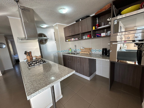 Vende Departamento 3 Dorm. 2 Baños, Primera Linea De Playa.