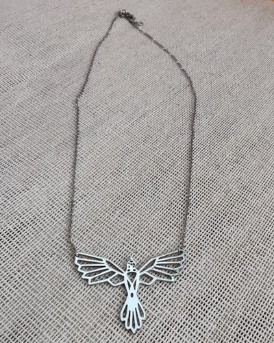 Imagen 3 de 4 de Collar Con Dije De Ave Fénix En Acero Inoxidable