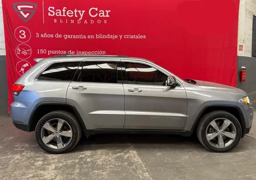 Jeep Grand Cherokee 3.6 Limited Lujo V8 4x2 At
