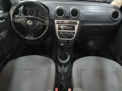 Imagem 12 de 15 de Volkswagen Voyage 1.6 Trend 8v Flex 4p Manual 2013