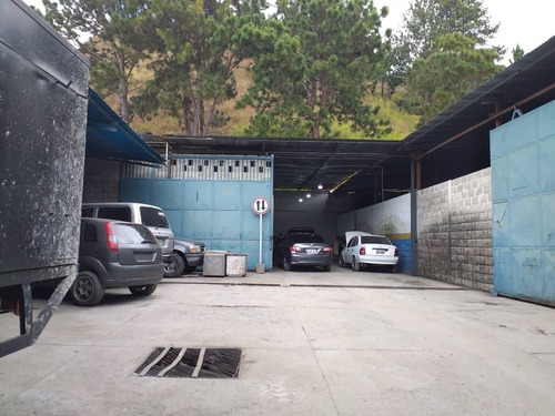 En Venta Galpón 1711m2 El Tambor, Los Teques. Daniela J