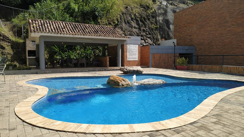 Imagen 6 de 14 de 157068 Yackeline Tovar 0414-5831984 Venta Townhouse Lomas Alto