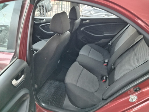 Hyundai Verna 1.4 Plus Mt