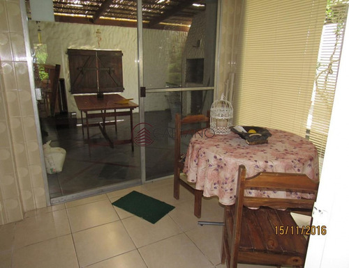 Casa En Rincón Del Indio, A 3 Cuadras Del Mar- Ref: 3115