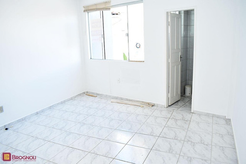 Sala Com Ótima Localização No Estreito! - 9899