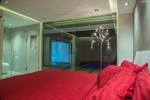 Imagen 6 de 9 de Venta De Bella Casa Minimalista Con Clinica Incluida En Calabozo. 280 M2