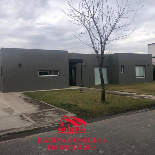 Casa  En Venta Ubicado En Villa La Ñata, Dique Luján, Tigre