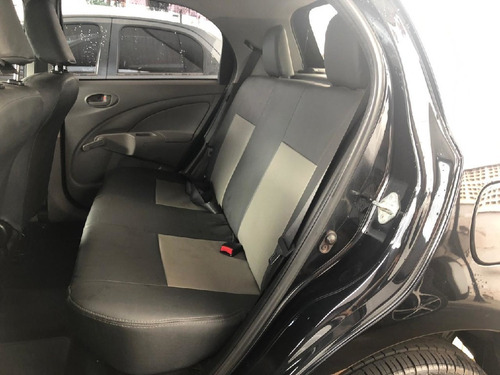 Toyota Etios Hatch X 1.3 16v(flex)