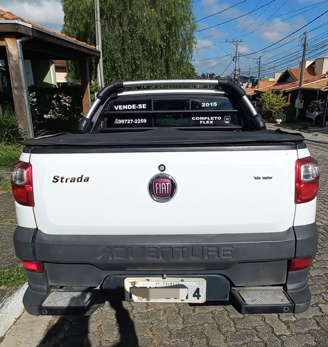 Fiat Strada 1.8 16v Adventure Cab. Dupla Flex Dualogic 3p