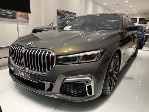 BMW Serie 7 4.4 750i Pure Excelence