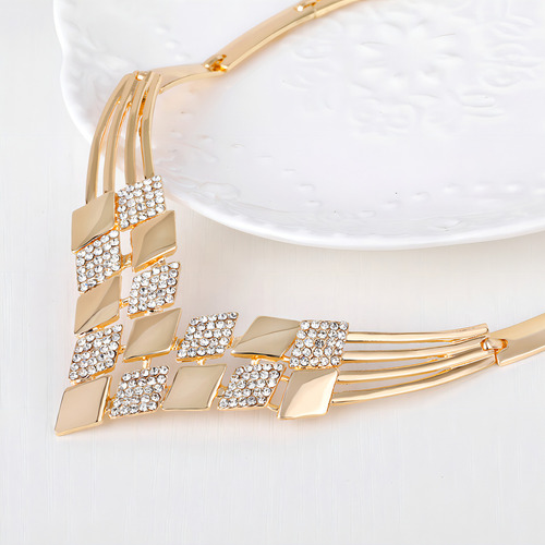 Conjunto Colar Brinco Dourado Luxo Festa Casamento Corrente