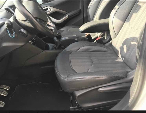 Imagen 7 de 9 de Peugeot 208 2016 1.6 Feline Pack Cuir