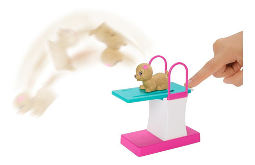 Imagen 4 de 5 de Barbie Dreamhouse adventures/Swim ‘n dive doll Mattel GHK23