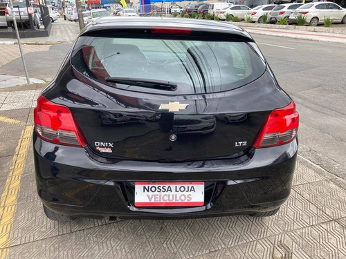 Imagem 5 de 8 de Chevrolet Onix 1.4 Mpfi Ltz 8v Flex 4p Manual