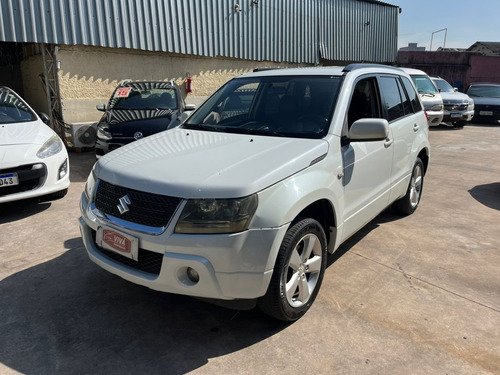 Suzuki Grand Vitara 2WD 2.0 MANUAL