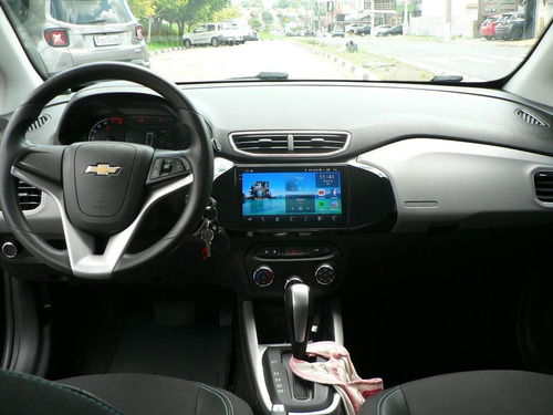Chevrolet Onix 1.4 Advantage Aut. 5p