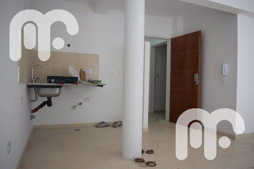 Imagen 2 de 8 de Departamento - La Plata