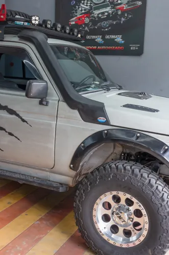 Snorkel / Anfibio Lada Niva