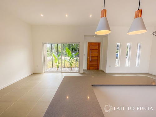 Imagen 14 de 30 de Casa En Piedras Del Chileno - Punta Del Este