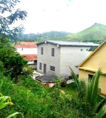 Imagen 13 de 14 de Casa A Estrenar Obra Gris Con Anexo Valle Alto En Los Teques