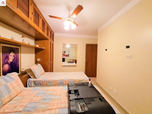 Imagem 15 de 17 de Praia Das Pitangueiras - Guarujá - 4 Dormitórios (1suíte) - Sala Para 3 Ambientes - Varanda - 4 Banheiros - 2 Vagas - Lazer - Ap05659 - 69187442