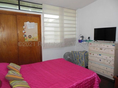 Imagen 21 de 30 de Casa En Venta Urb. El Marques Rent A House Los Samanes 22-10833