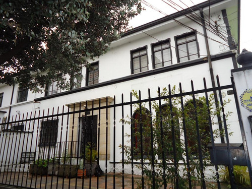 Oficina En Arriendo En Bogotá Quinta Camacho. Cod 13625