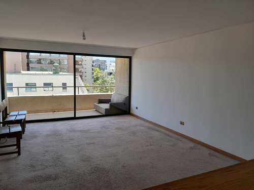 Av. Holanda/elidoro Yáñez. Vende Único Dueño. ¡sin Comisión!