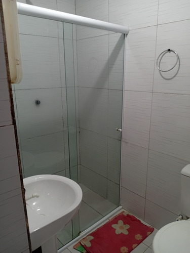 1 Quarto,sala,cozinha,banheiro,garagem Área De Serviço.