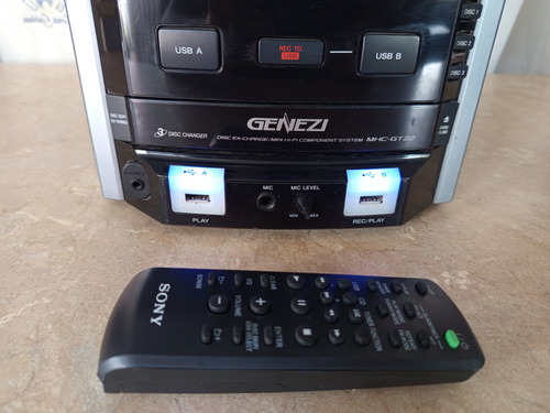 Módular Cerebro Sony Genezi Gtz2 Solo Auxiliar Y Doble Usb Negro 190 W (Usado)