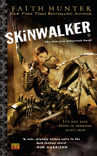 Livro Skinwalker - Hunter, Faith [2009]