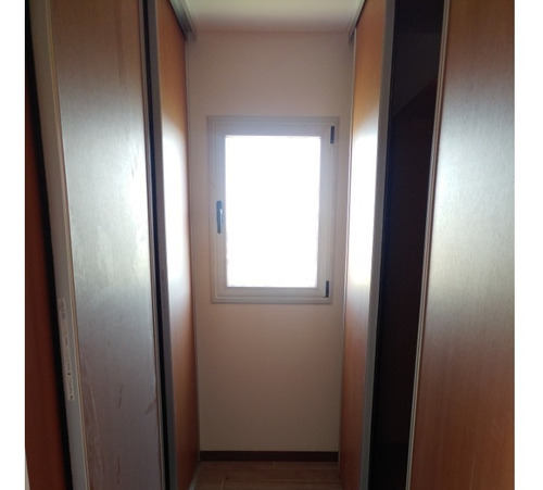 Imagen 16 de 23 de Casa En 2 Plantas De 5 Amb Mas Dependencia. A Estrenar.