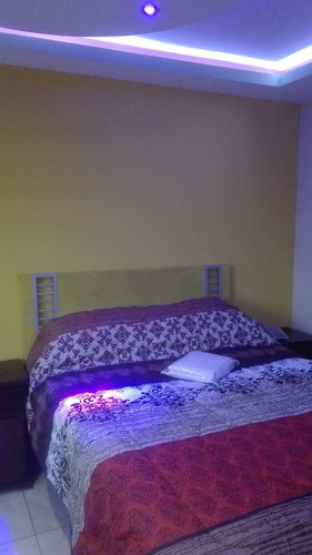 Arriendo Habitaciones Bellas Amobladas O Cuartos Por Pronaca Sur Quito