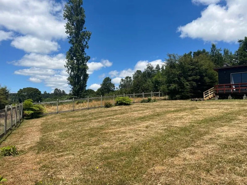 Parcela Vista Al Lago Con 2 Cabañas 60m2 Cada Una